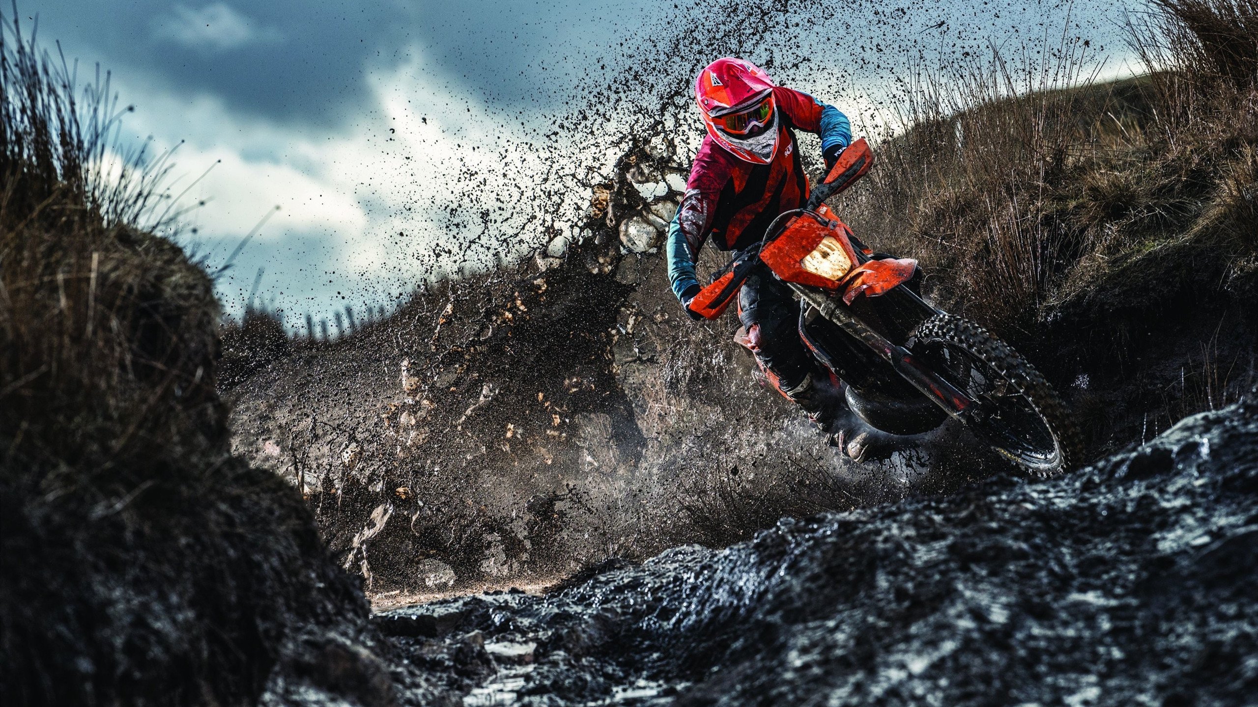 巴萨防守失误频发,布鲁日打破平衡,晋级岌岌可危,巴萨39场不败