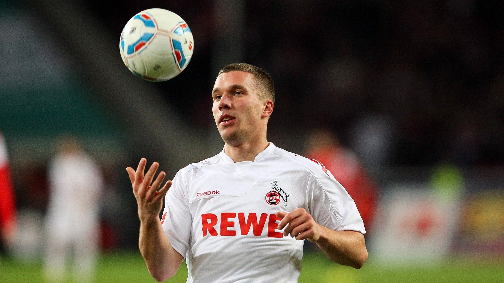 “费尔南多·比亚尔巴如何带领美洲狮队走向世界舞台的巅峰”